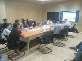 Working session with R&D and sourcing team